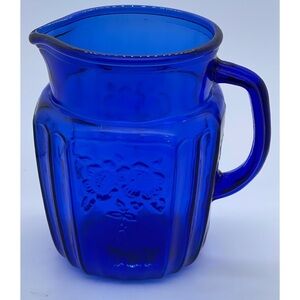 ANCHOR HOCKING MAYFAIR OPEN ROSE COBALT BLUE 37 OZ PITCHER